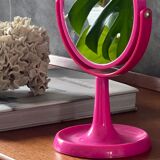 Pedestal mirror