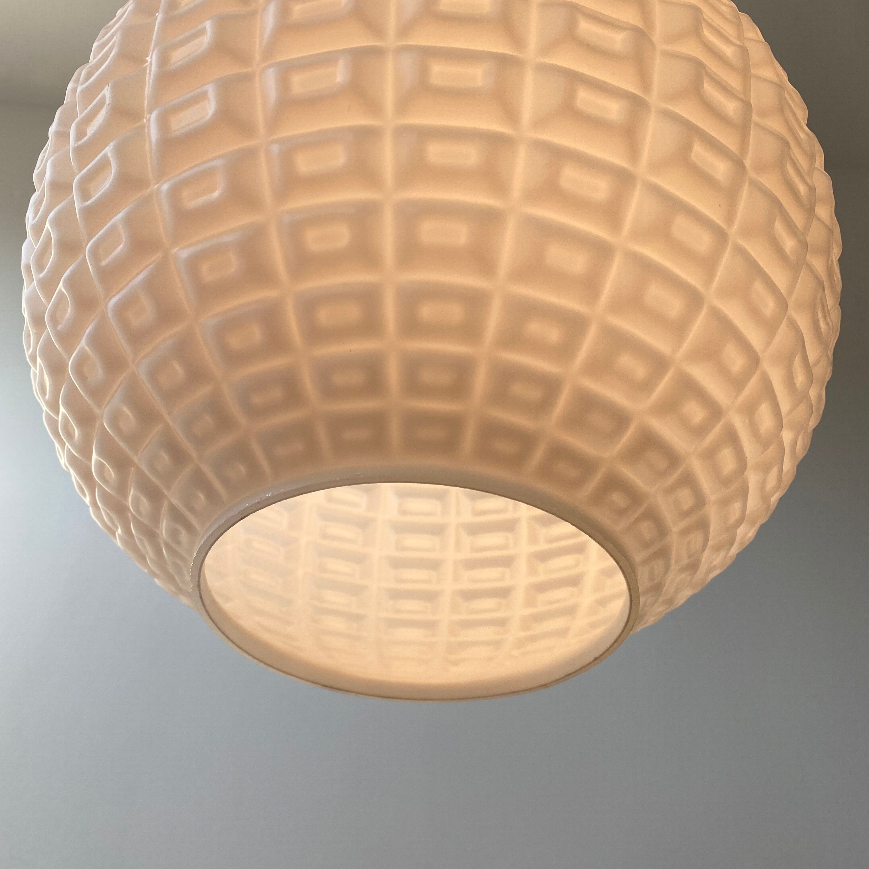 Scandinavian pendant lamp