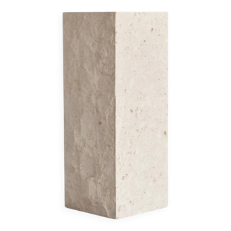 Colonne, gaine en Calcaire, œuvre contemporaine.