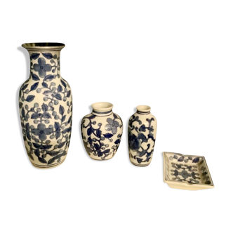 Set of 4 Chinese porcelains