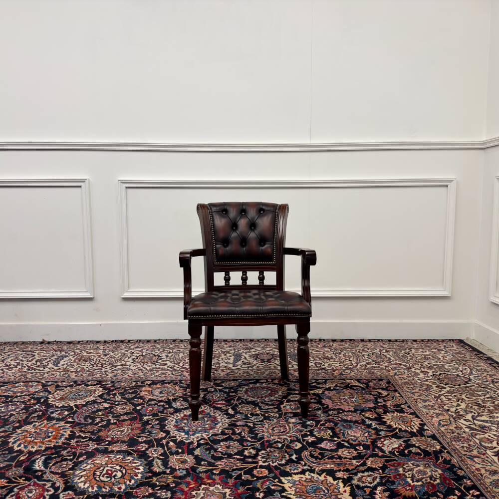Ensemble de chaises de bureau anglaises bordeaux