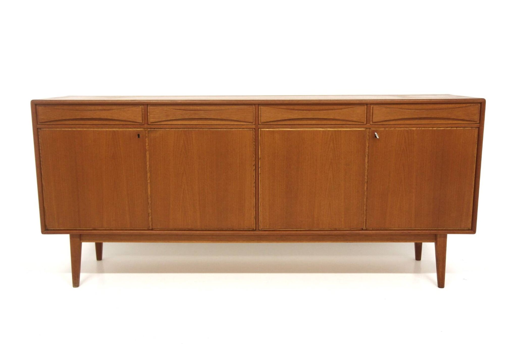 Scandinavian enfilade in teak, Möbelfabriken Linden, Horda, Sweden, 1960.