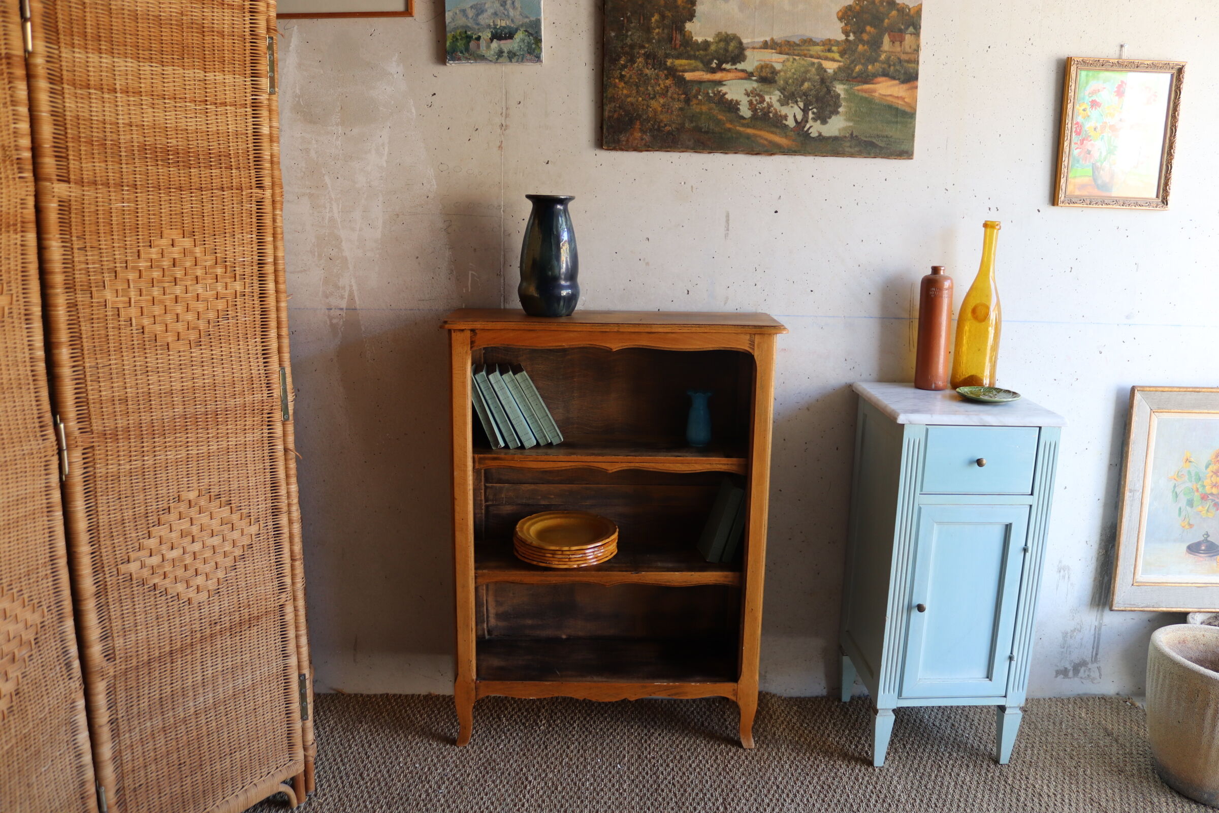 Library / old wooden bibus