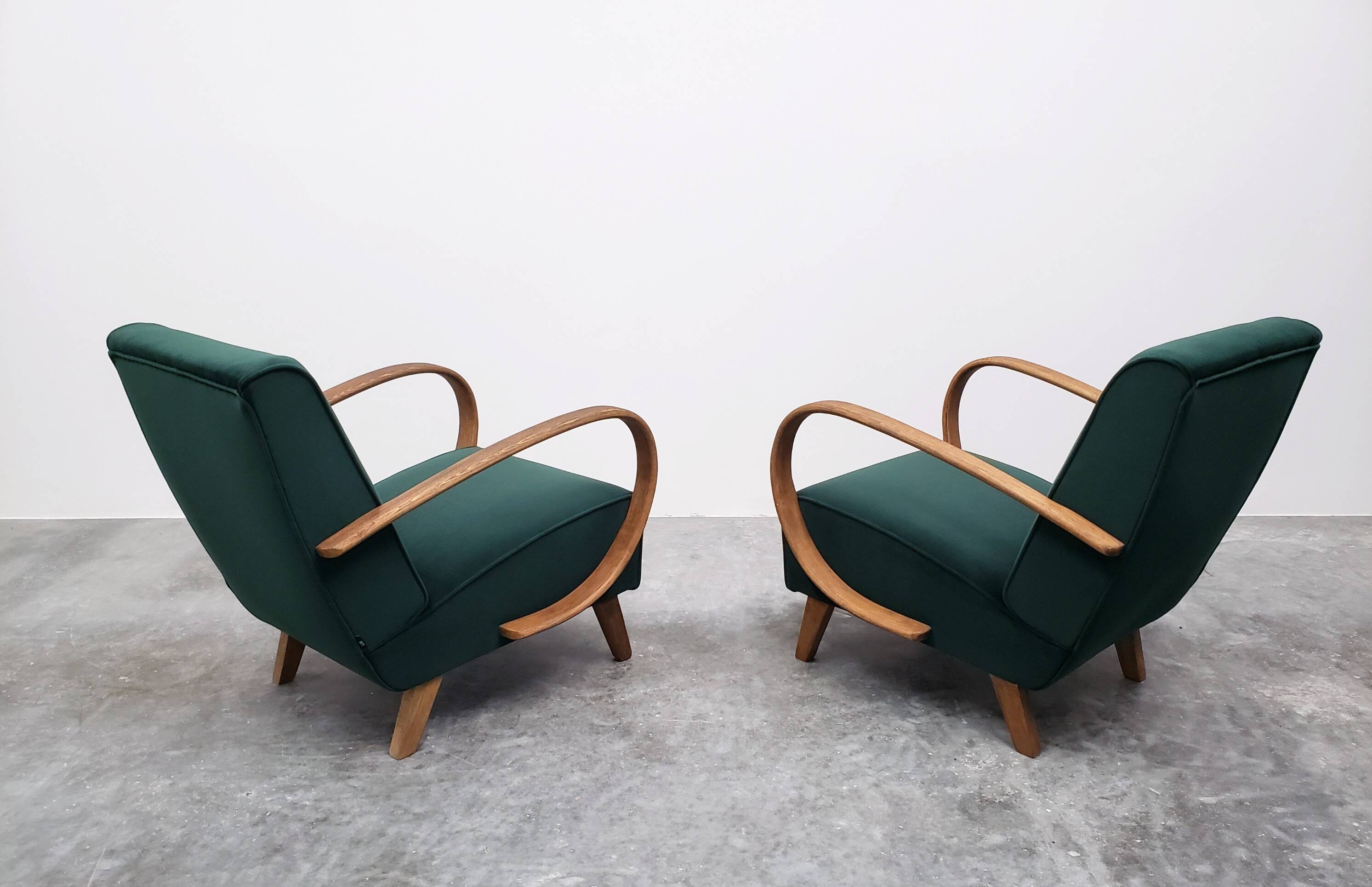 1930 Jindrich Halabala Bentwood Armchair in Emerald Green Velvet