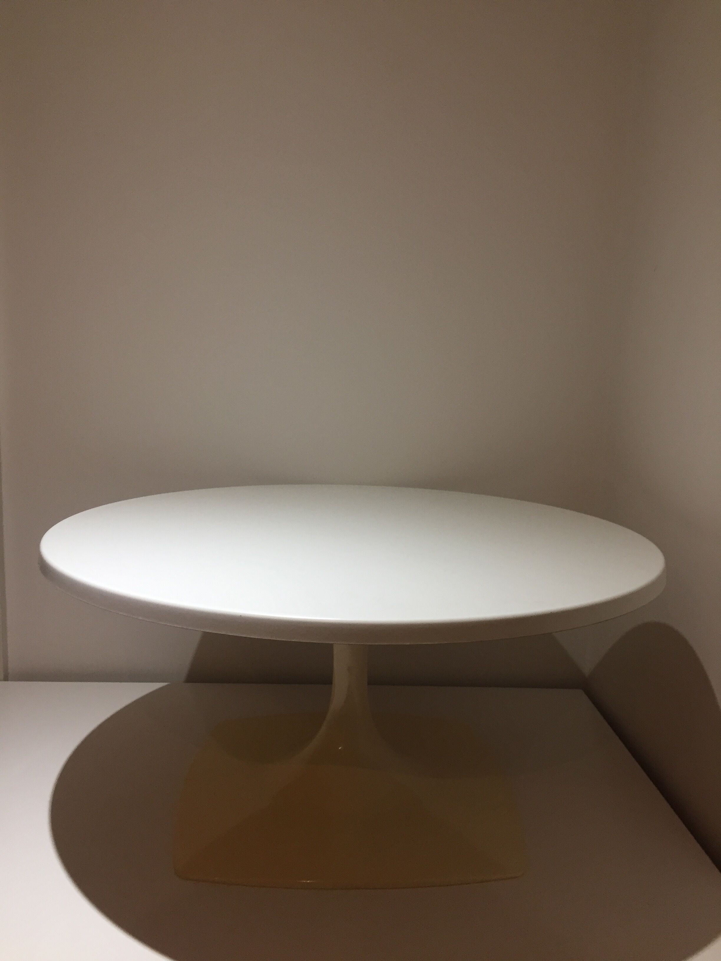 Coffee table tulip feet Stamp Nurieux, France, year 1970