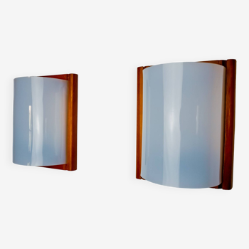 Pair of pine and methacrylate wall lights, Spain 1980
