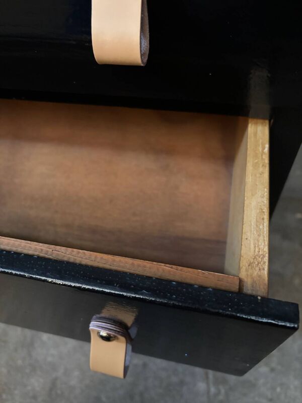 Commode parisienne noire relookée