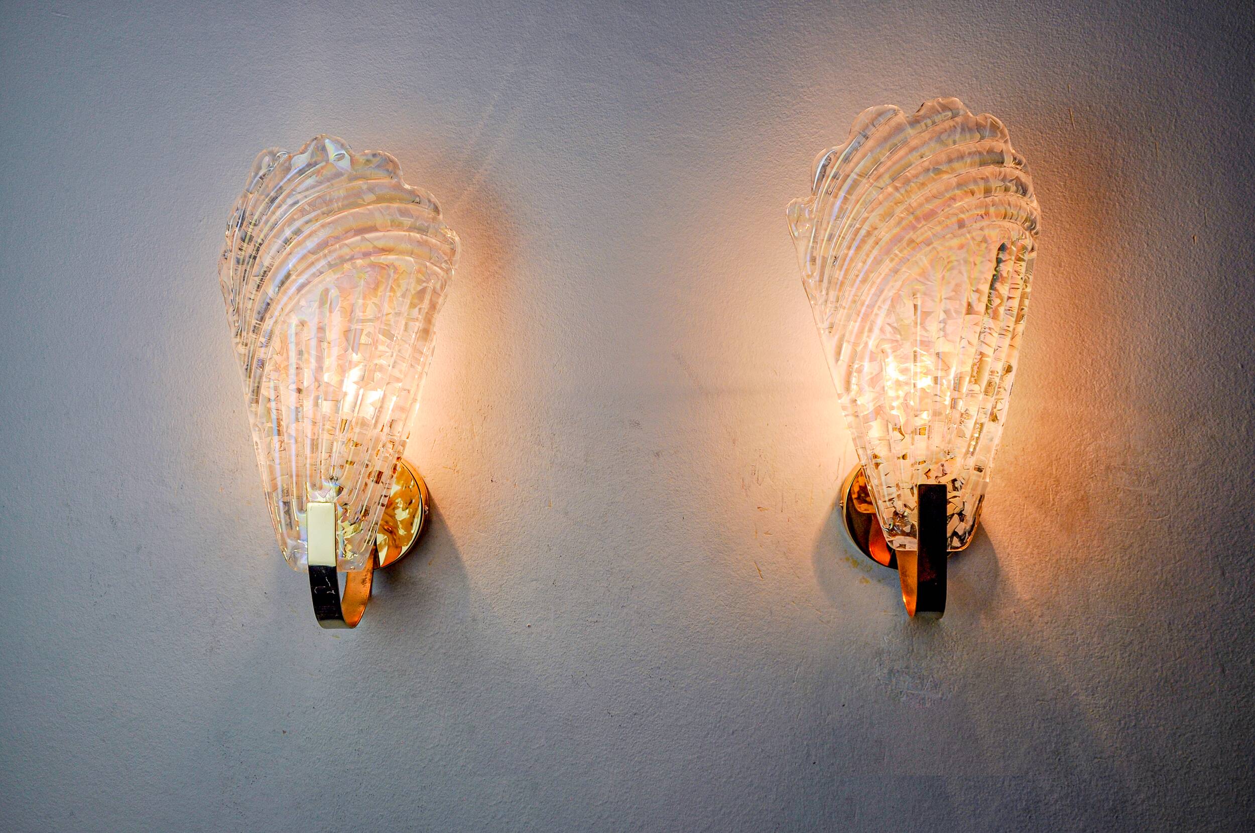Pair of frosted leaf wall lights, Murano glass, Italy, 1970