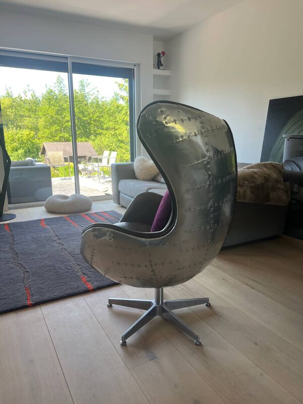 Fauteuil design Aviator en aluminium riveté – Style industriel loft