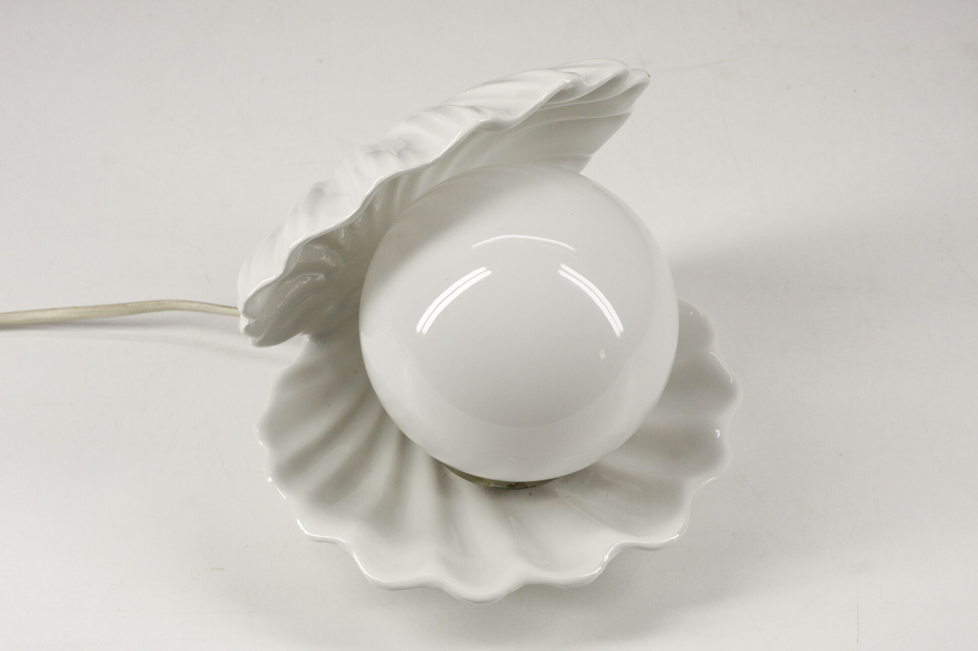 Ceramic lamp shell vintage white manises Spain 70s
