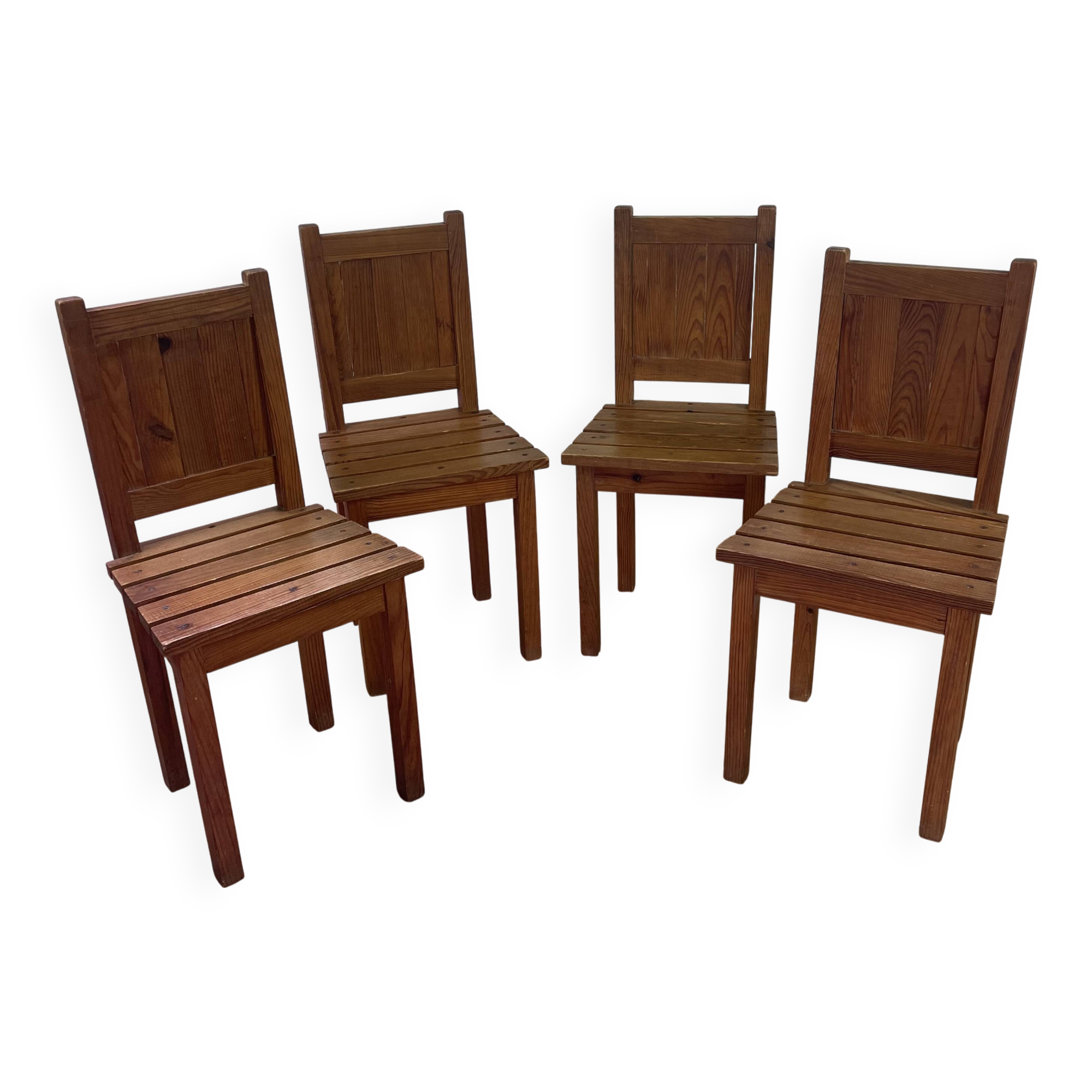 Set of 4 wooden chairs