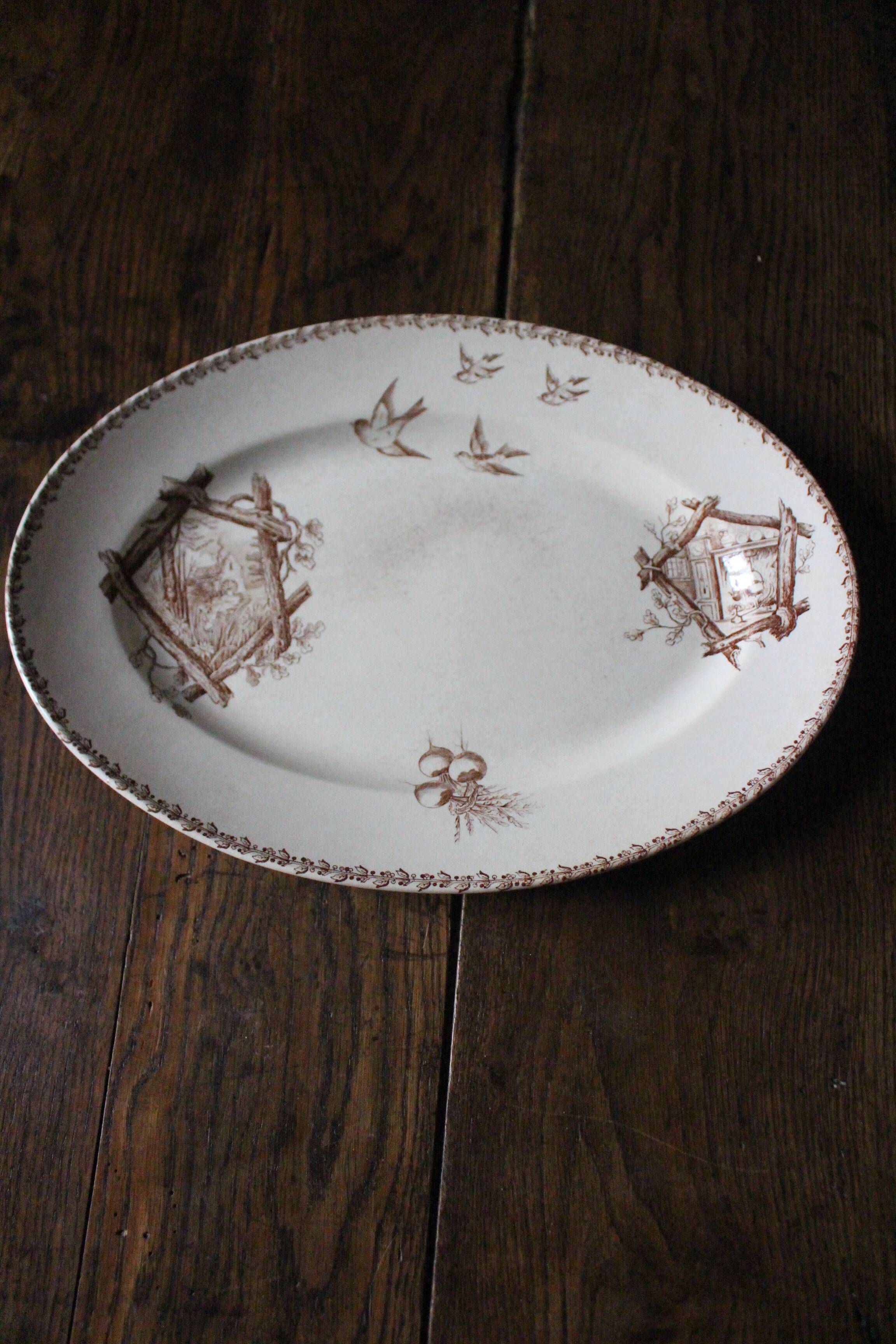 Plat ovale sépia Modèle Oxford Terre de Fer