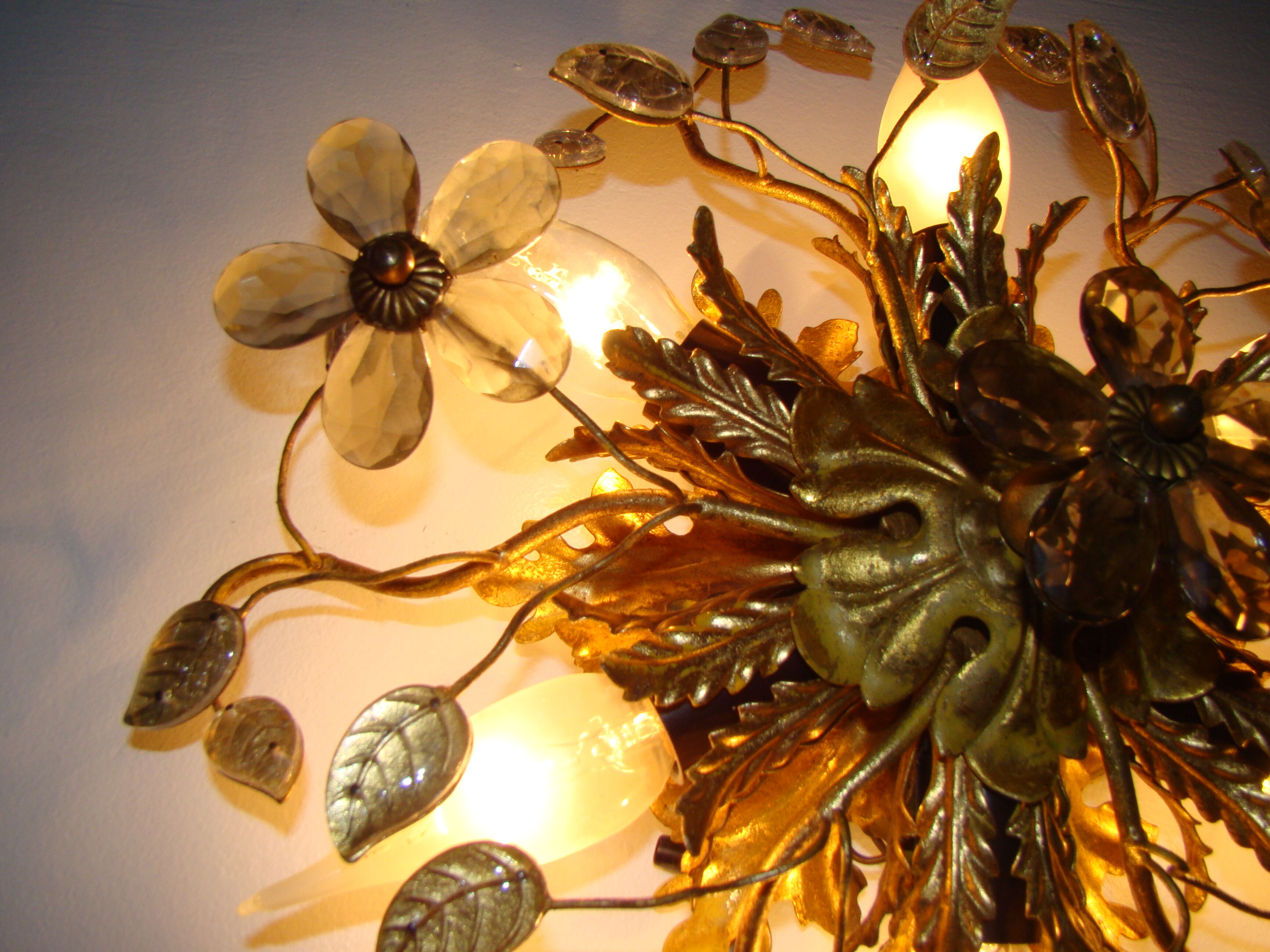 Vintage wall lamp or ceiling lamp in golden metal, glass flowers