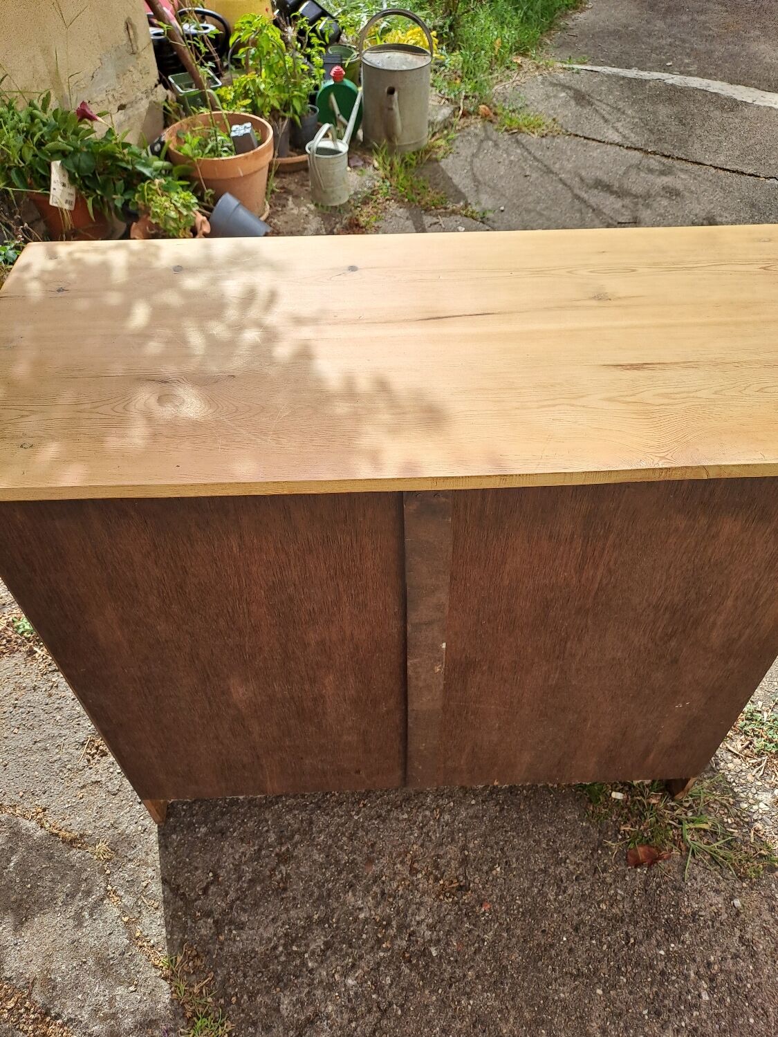English chest of drawers early 20th