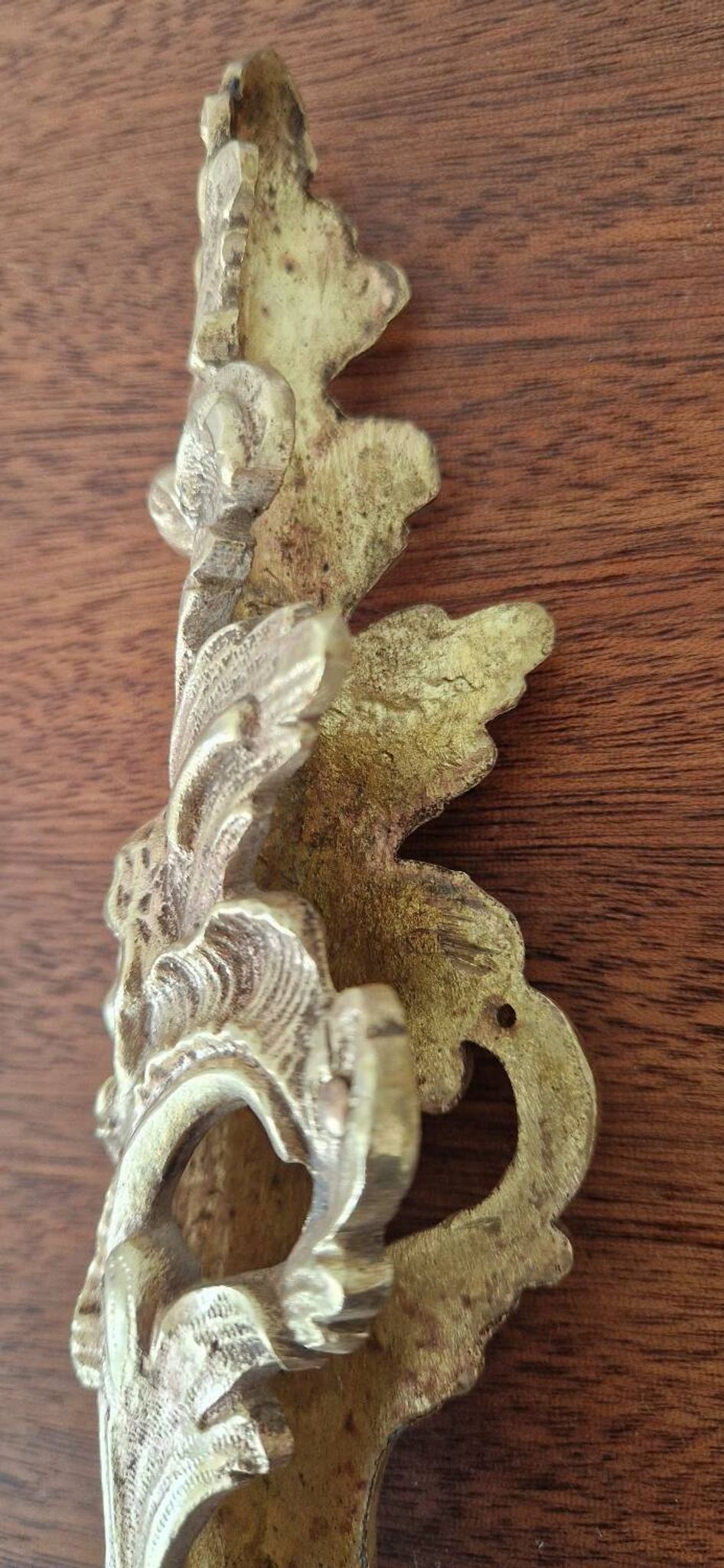 2 ornements et fronton en bronze antique