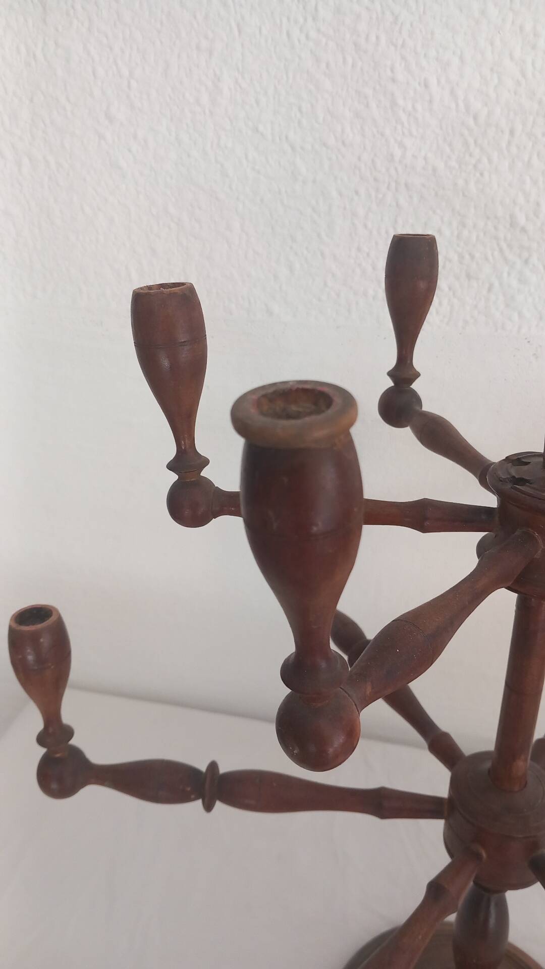 Large vintage turned wooden candelabrum - Brutalist and raw spirit