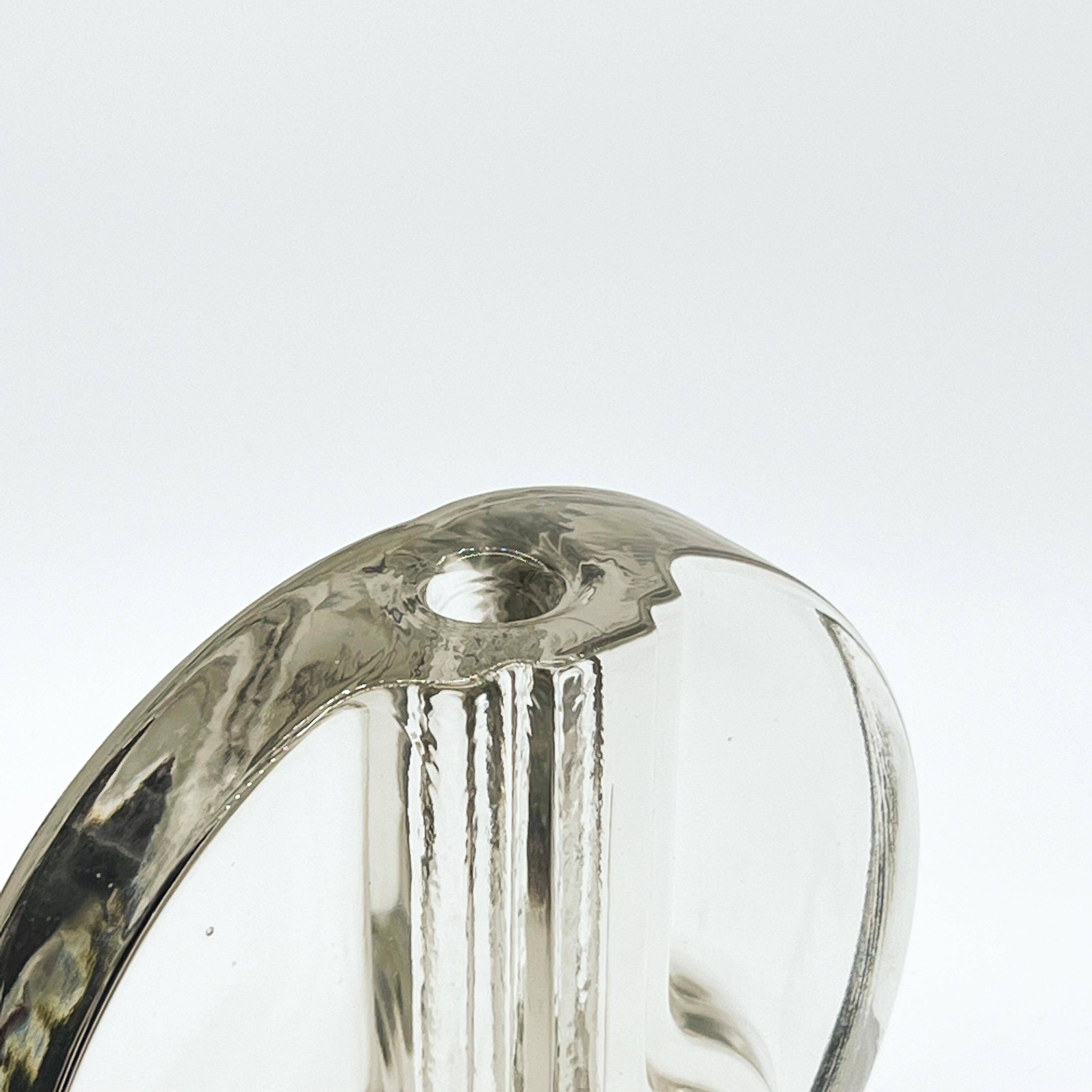 Vase rond en cristal "Solifleur" à tige unique Walther Glas des années 1960.