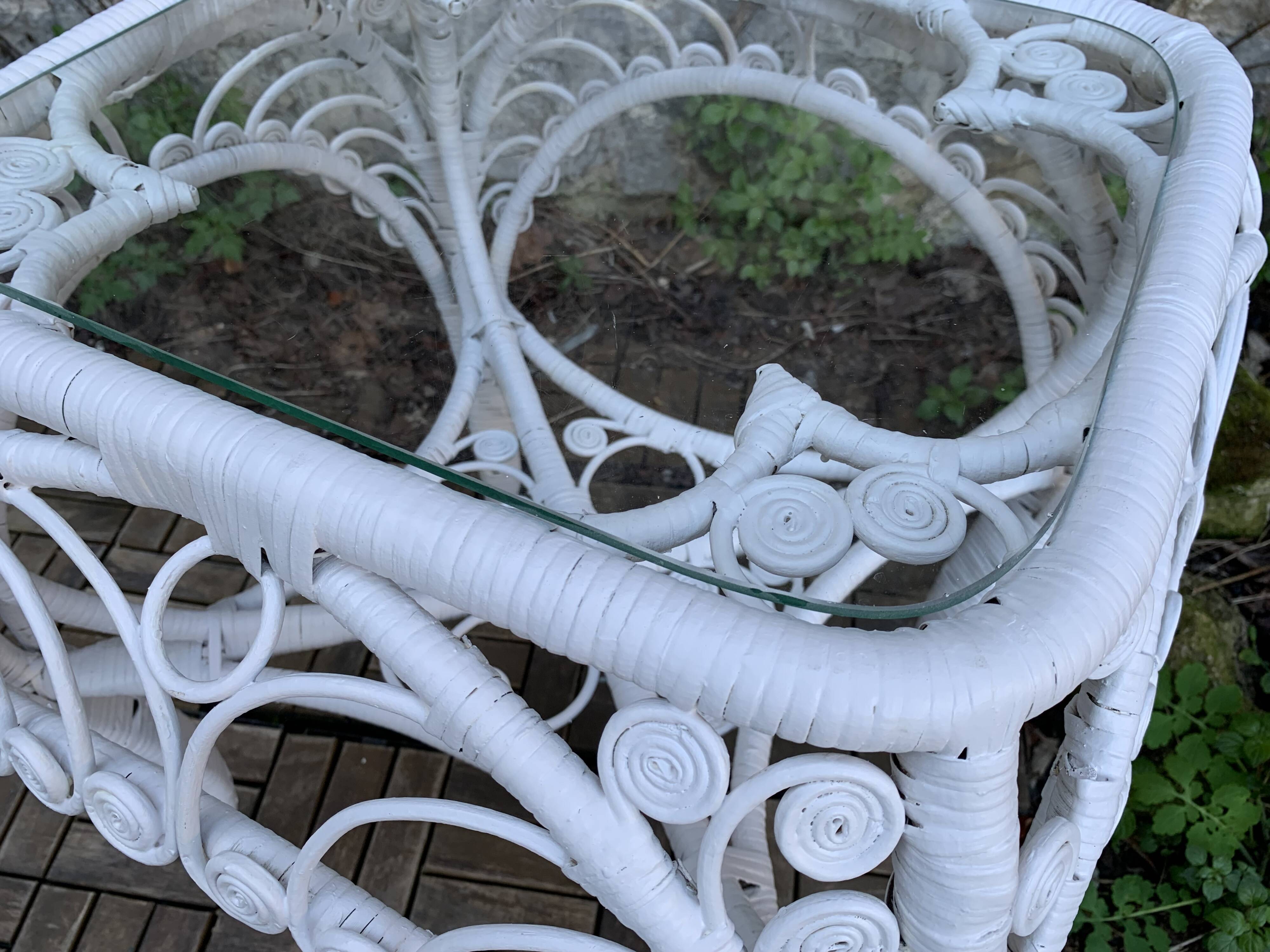 Peacock white rattan side table 1970