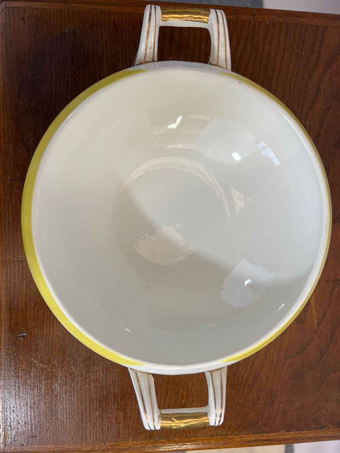 Yellow and white Sarreguemines digoin tureen