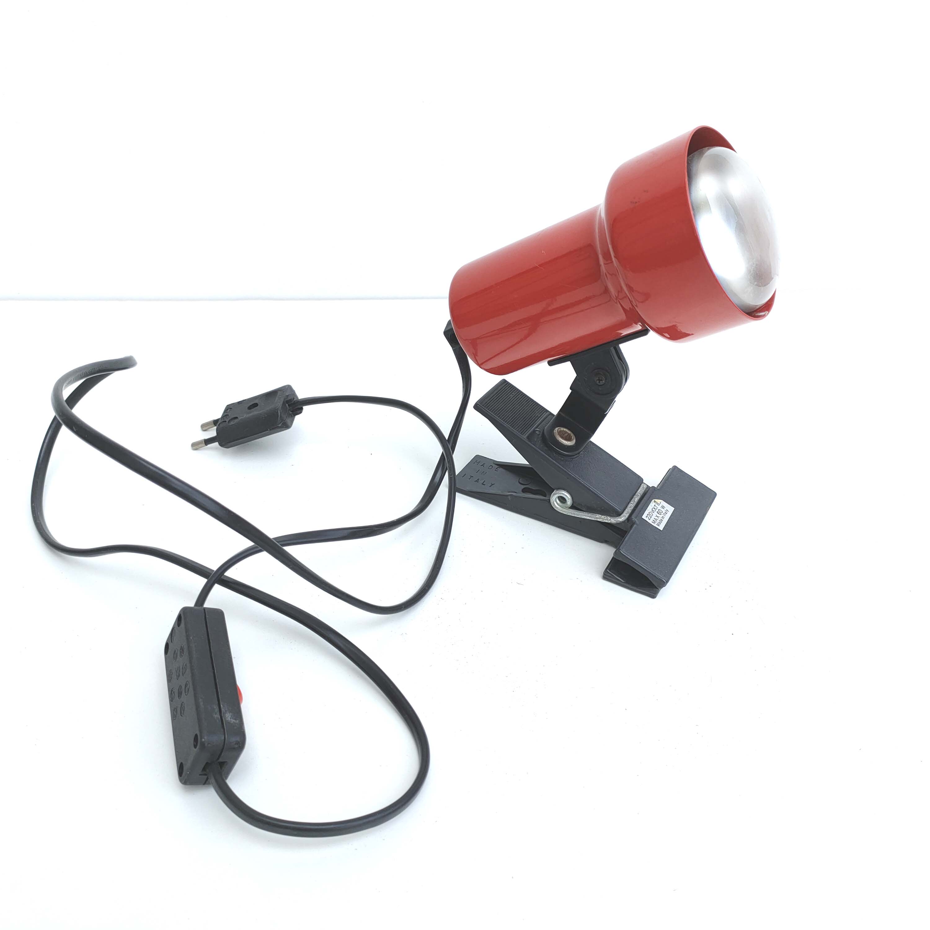 Spot with pliers made in Italy