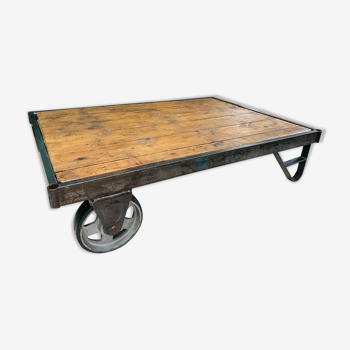 Table basse chariot industriel vintage