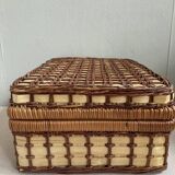 Double-colored wicker picnic case