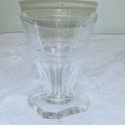 8 glasses with liqueur or aperitif 8cl art deco