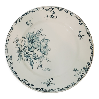 Assiette plate de la faïencerie de Creil et Montereau