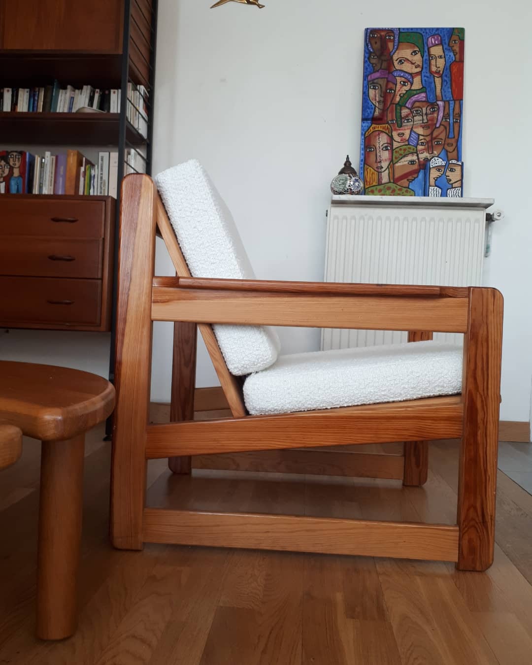 Vintage armchair in solid pine 70s