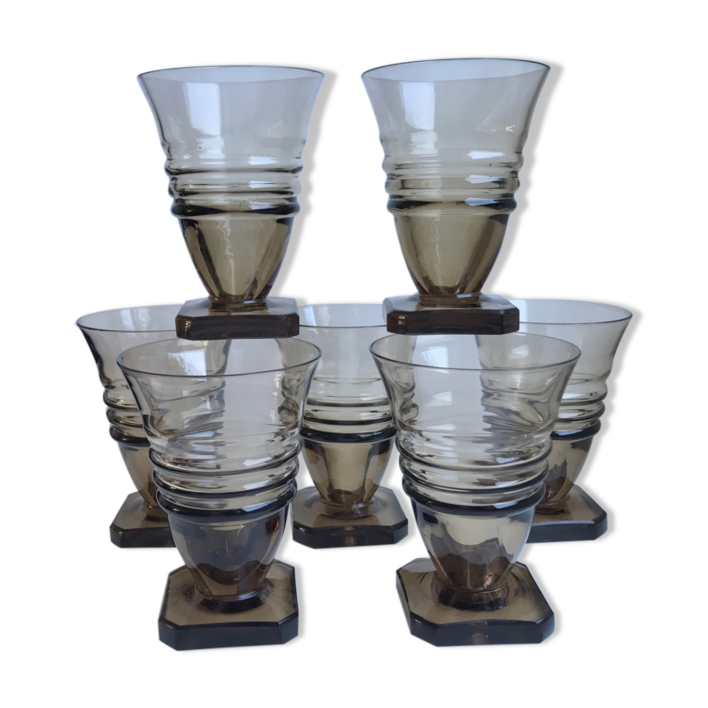 Set of 7 glasses in art deco smoked glass 30s