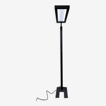 Radian ludic touch floor lamp