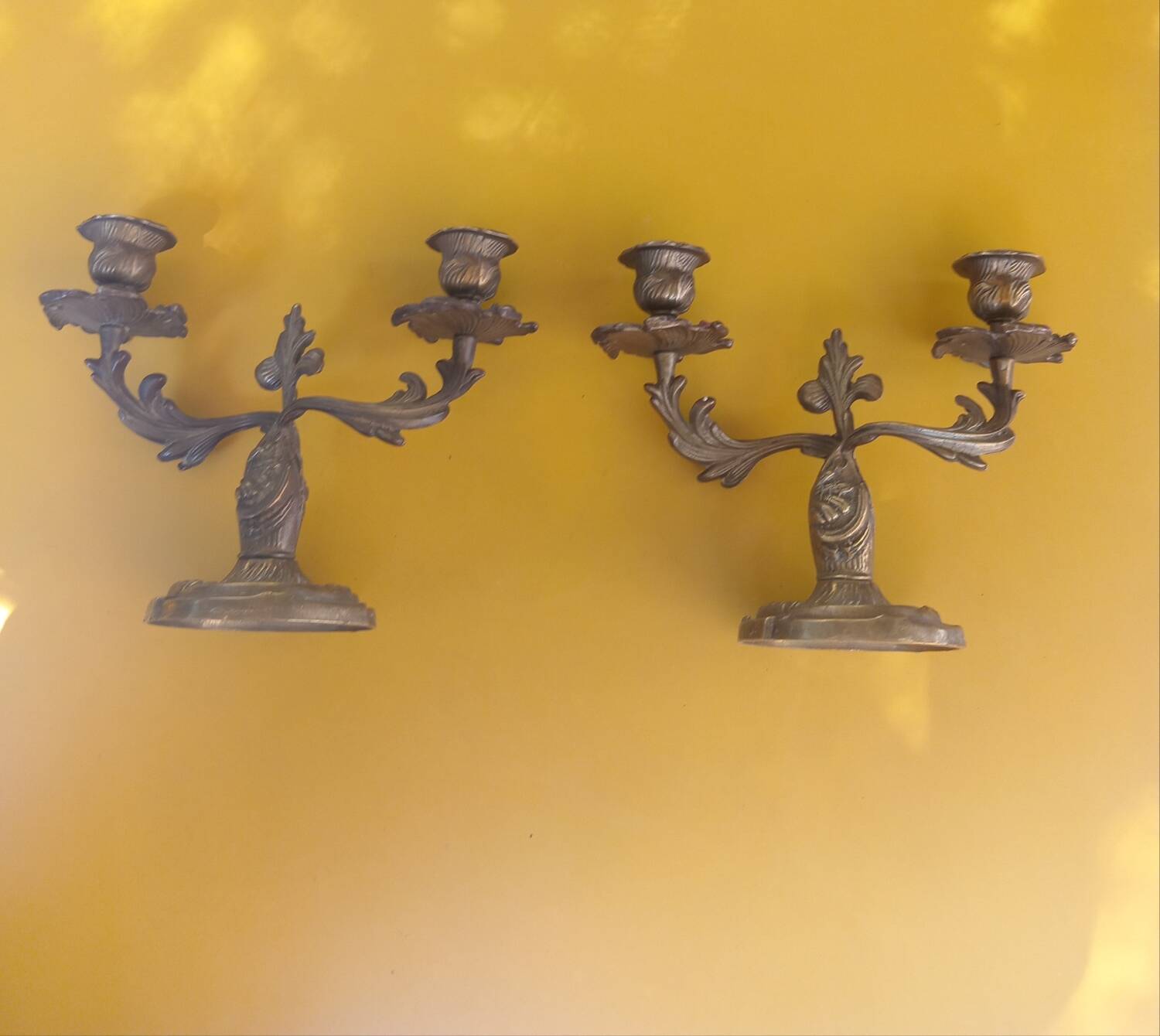 Paire de chandeliers en bronze doré