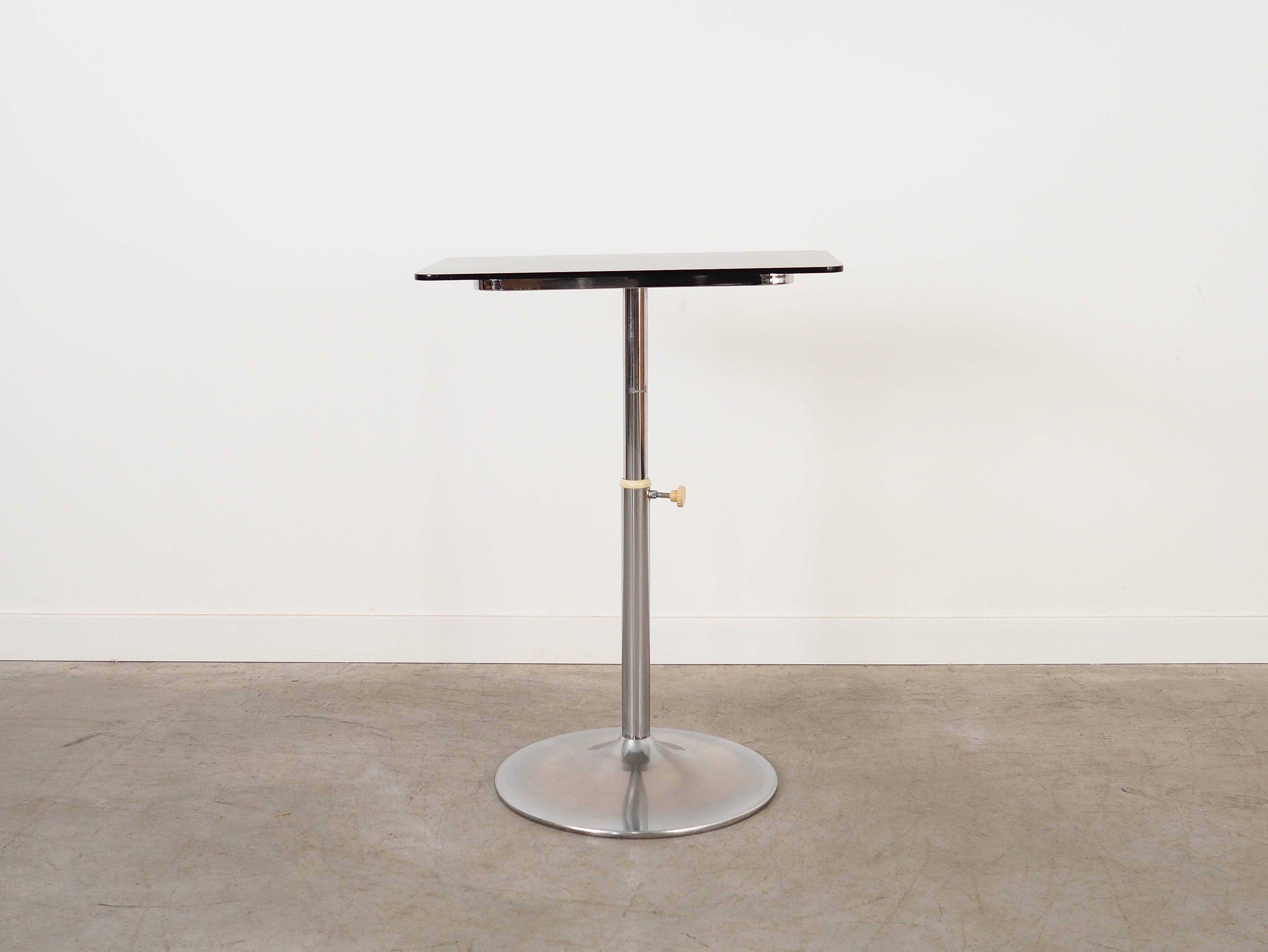 Glass coffee table, Italian design, 1970s, manufactured by Allegri
