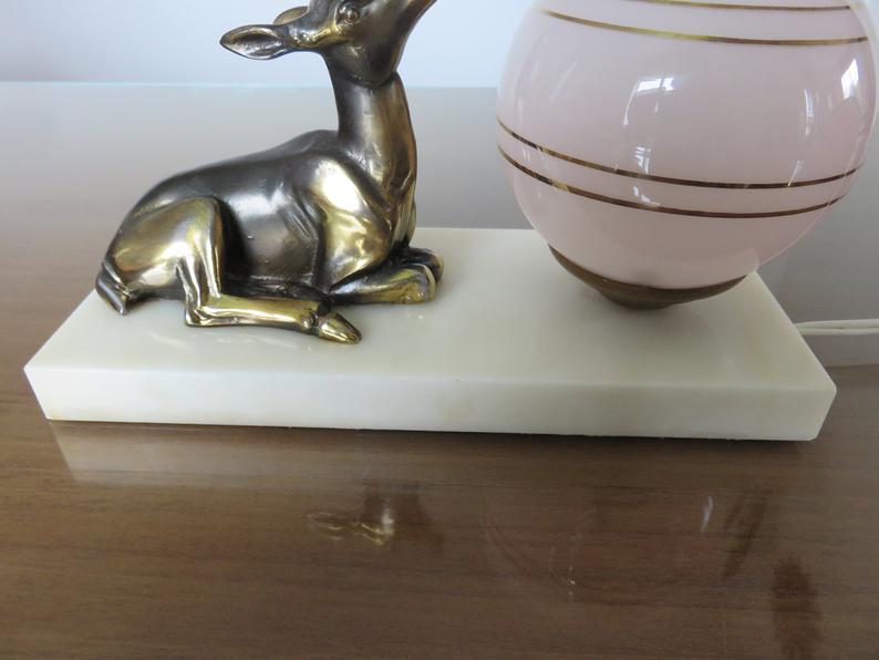 Fawn lamp, doe Art Deco marble white opaline pink and regulates 30/40 years