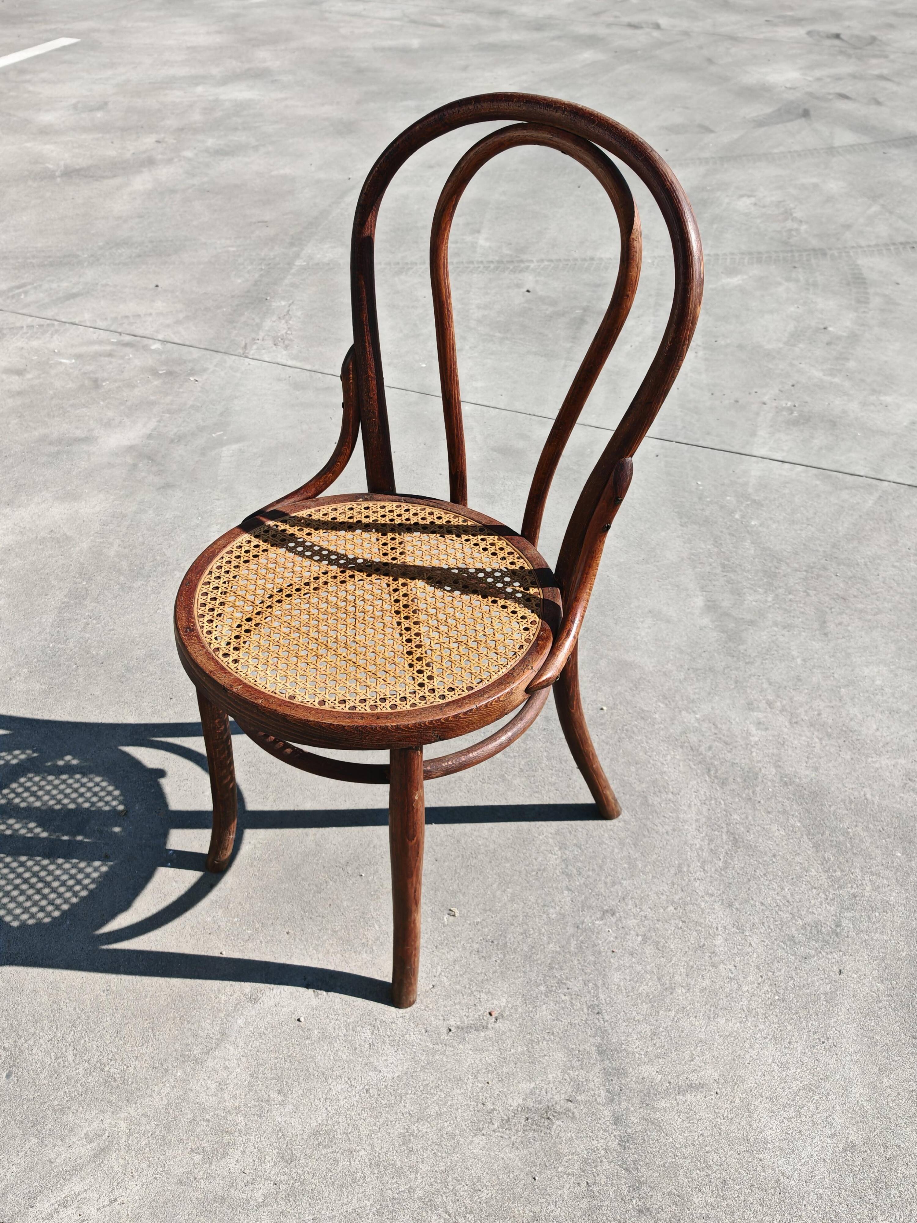 Chaise Bistro Antique J.J. Kohn, années 1920
