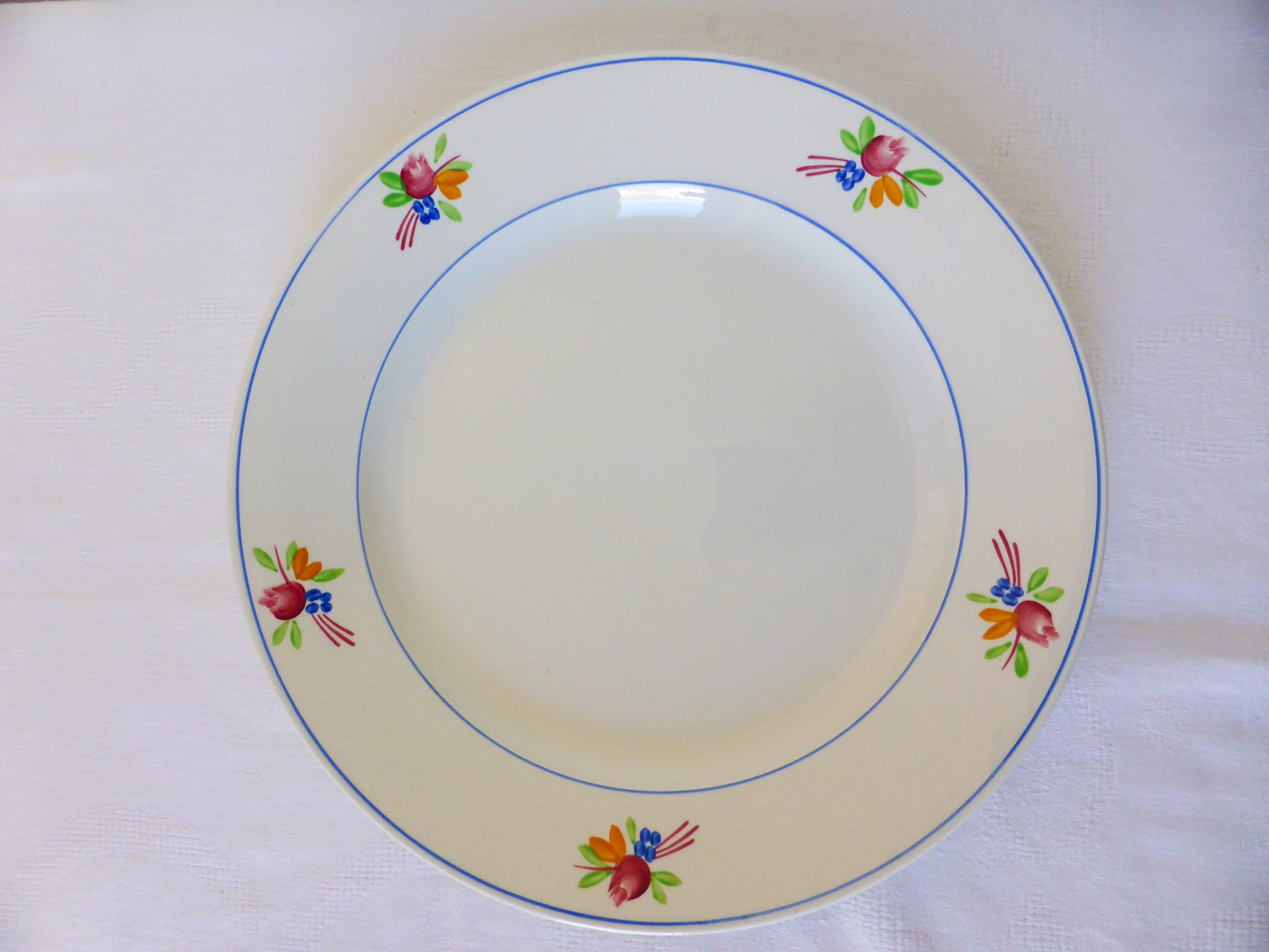 Round Gien dish, Nice model