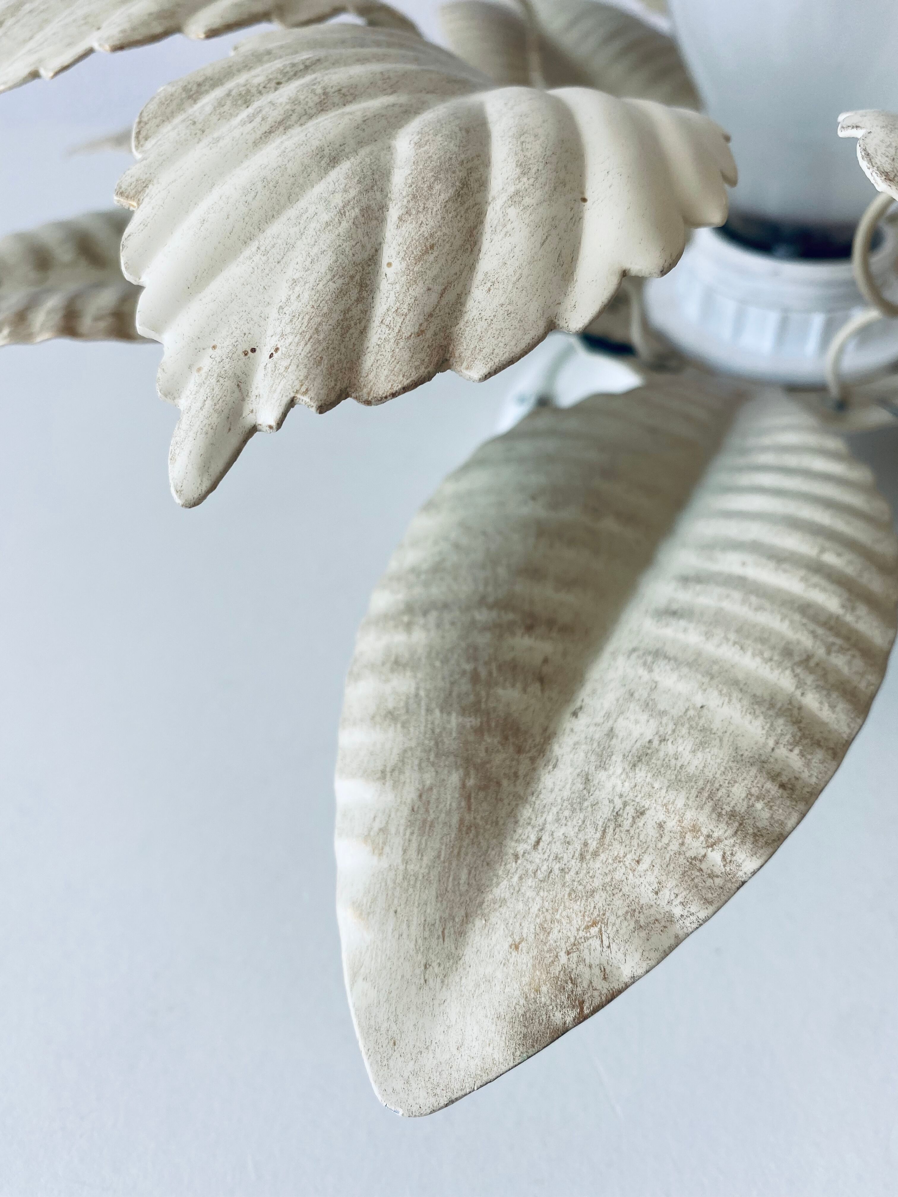 Wall lamp or ceiling lamp metal sheet