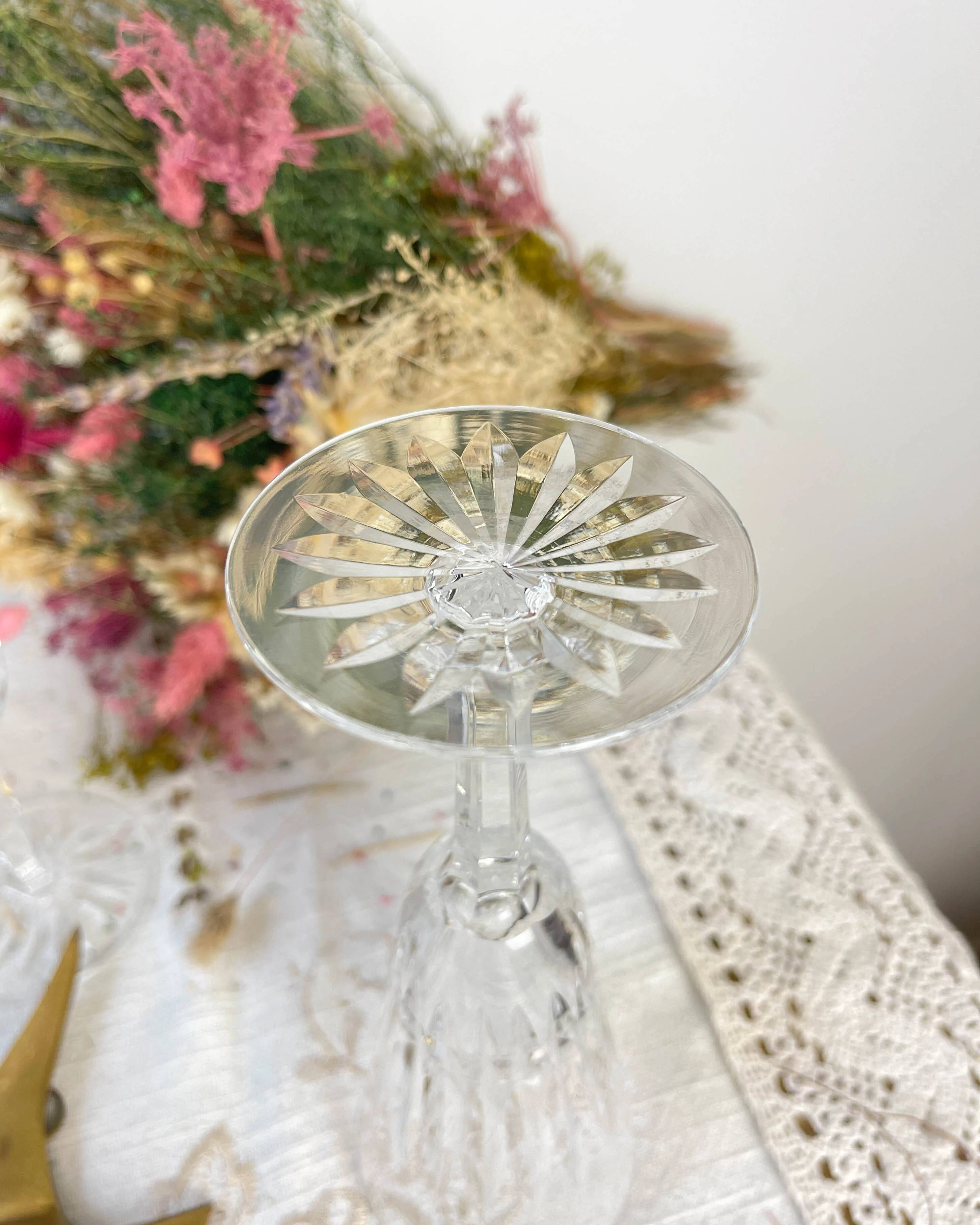9 cut crystal flutes French