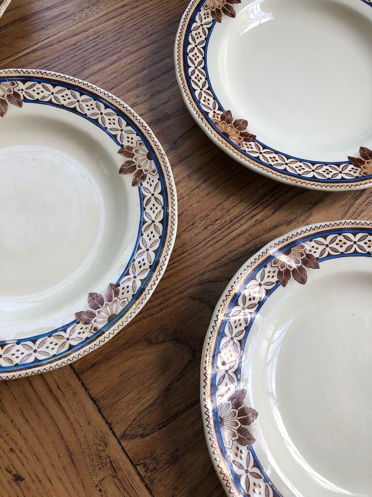 7 Creil Montereau plates