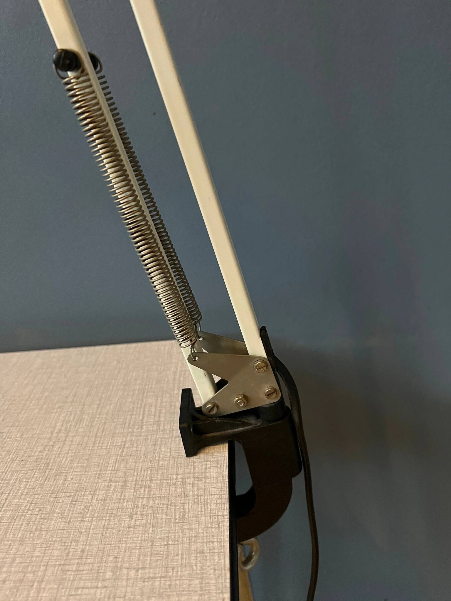 Lampe de bureau vintage avec mécanisme de pince