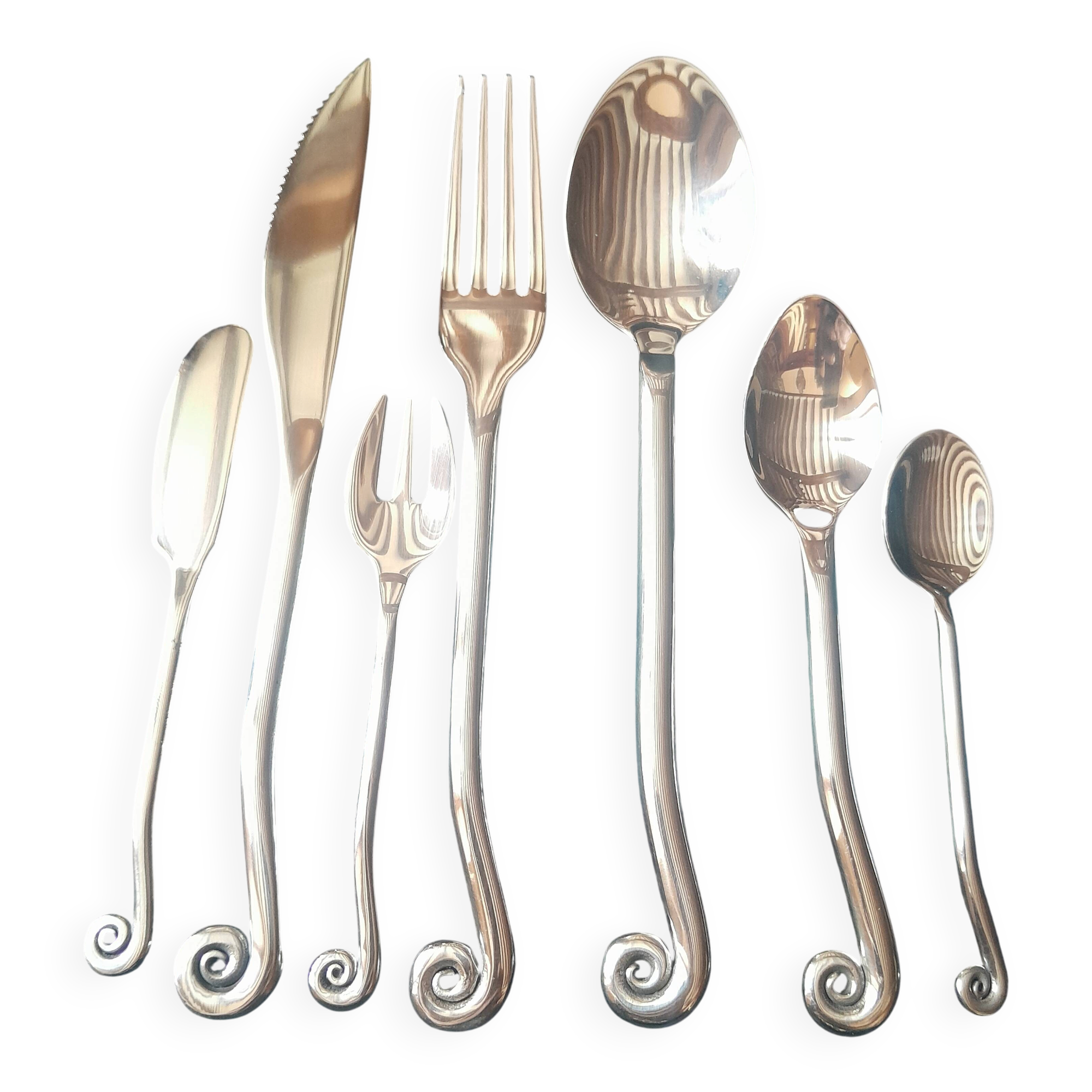 Spiral cutlery