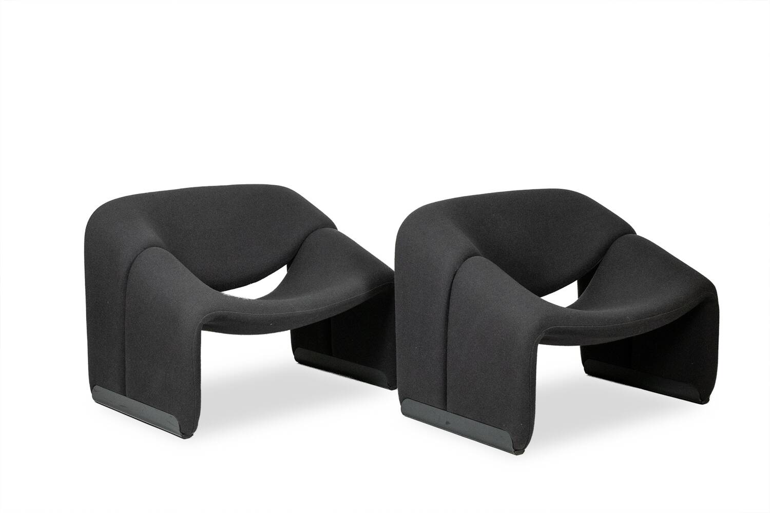 Pierre Paulin for Artifort. Pair of "Groovy" armchairs. 1970s-80s