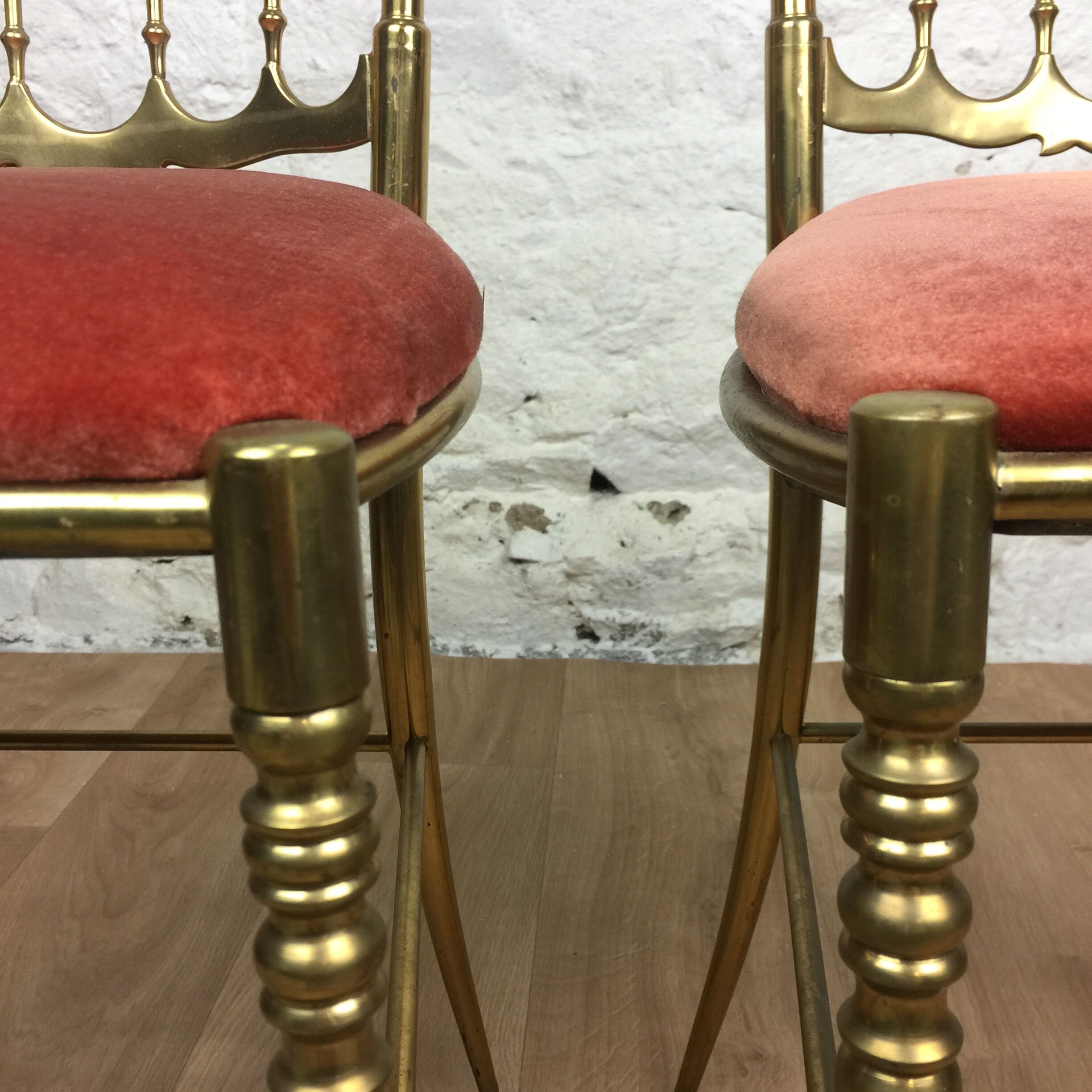 Pair of brass chairs "Chiavari"