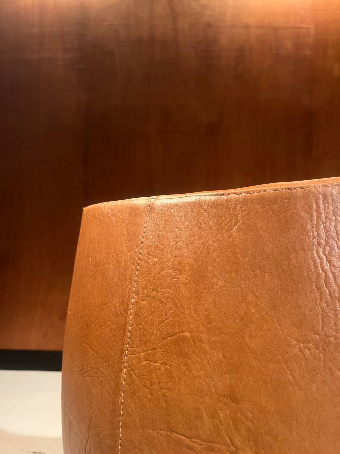 Polaris chair, design by Pierre Guariche for Meurop.