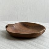 Empty wooden apple pocket.