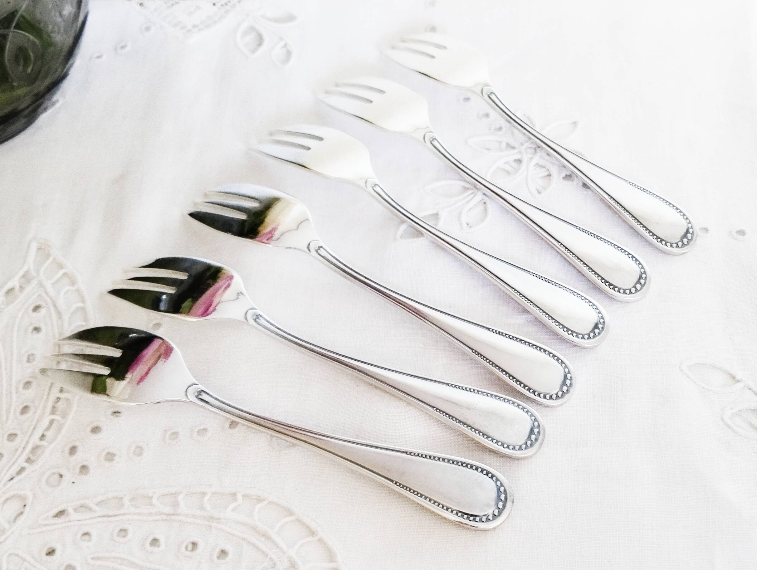 Oyster or dessert forks, silver sfam