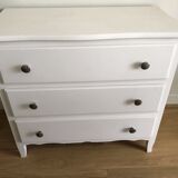Vintage chest of drawers with three drawers