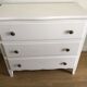 Commode vintage a trois tiroirs