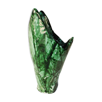 Green majolica vase ceramic assemblage of large leaves