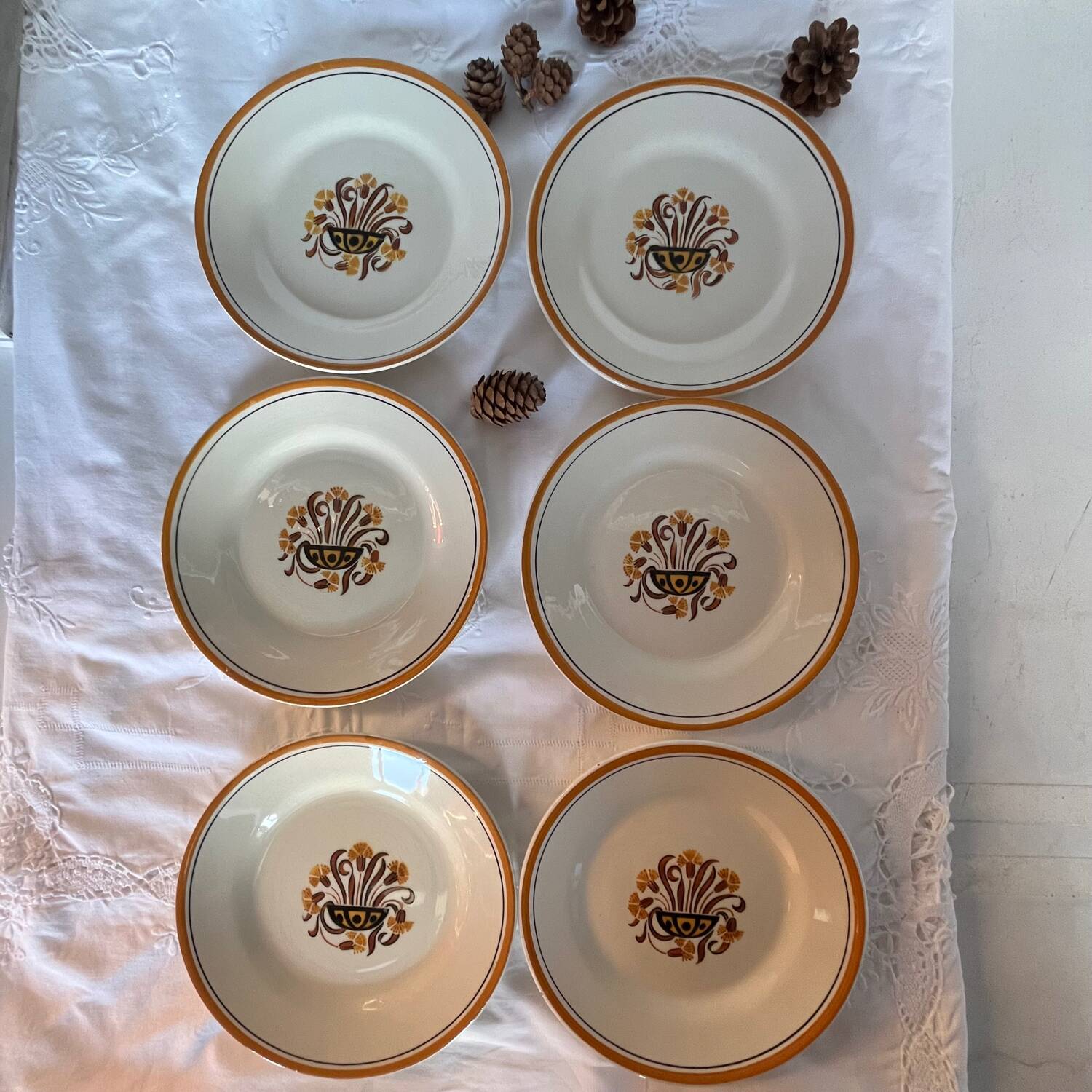 Creil and Montereau plates